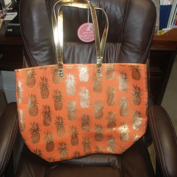 Sail Away tote orange gold metallic pineapple print Lined 20x15x8" New with tags - Picture 3 of 4